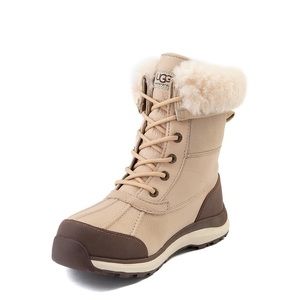 Ugg Women’s Adirondack III Boots, Sand Beige, Size 7